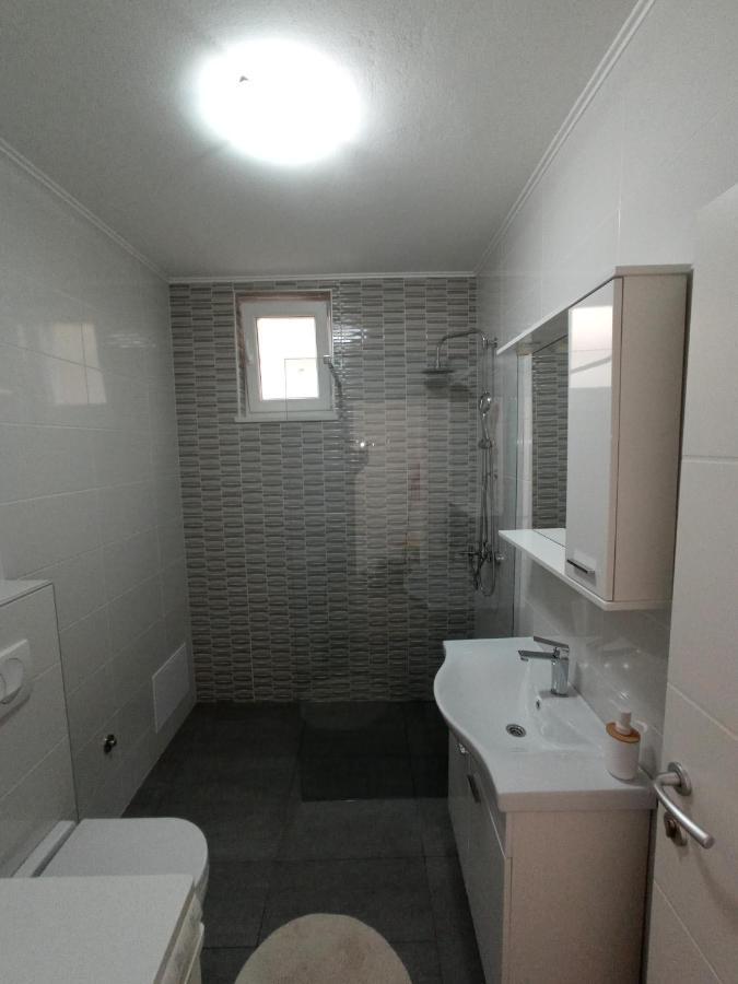 Komolac Sun Studio Apartment מראה חיצוני תמונה