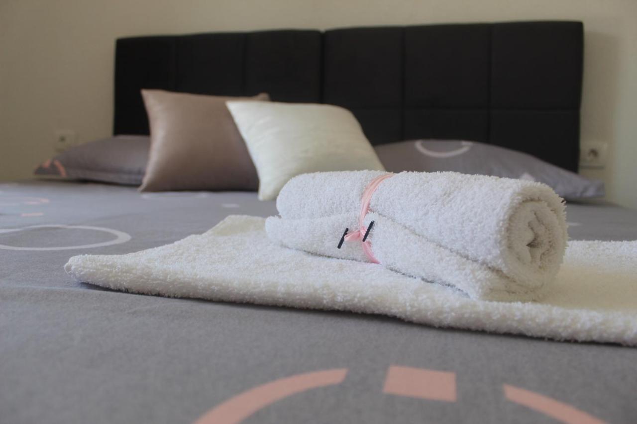 Komolac Sun Studio Apartment מראה חיצוני תמונה