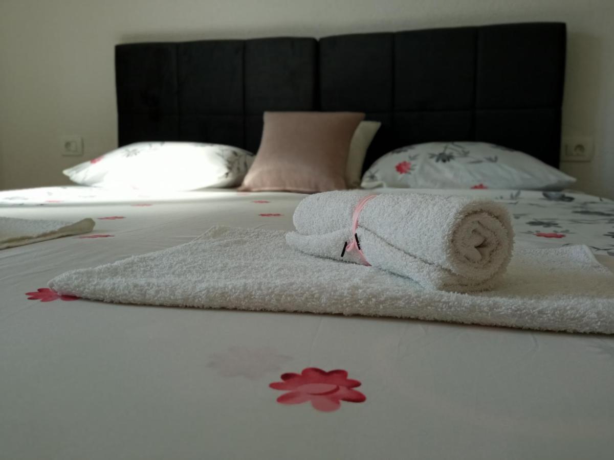 Komolac Sun Studio Apartment מראה חיצוני תמונה